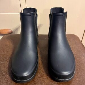 hunter “chelsea” rain boots, short